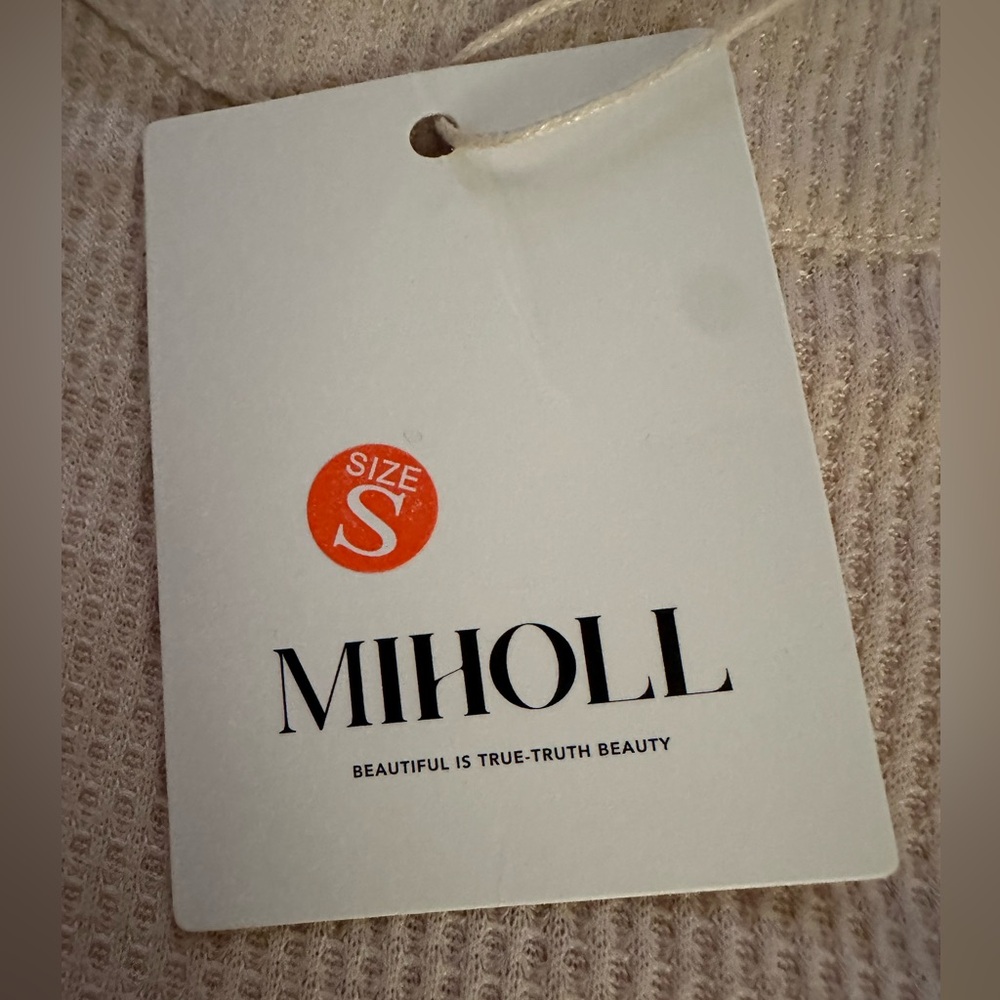 Miholl Cream Lace Sleeve Top hidden zipper NWT Size Small - Picture 2 of 5